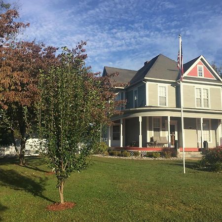 The Old Coe House Hotel Burkesville Exterior foto
